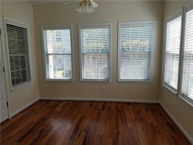 Foto del edificio - 6000 Carlow Ct SE