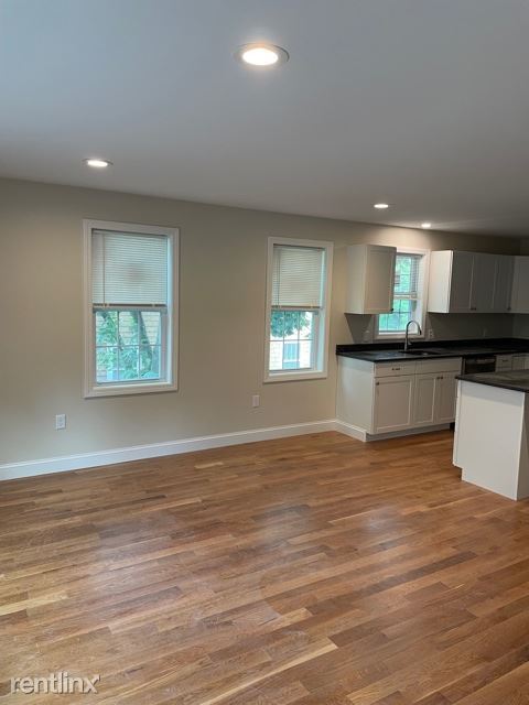 Building Photo - 3 br, 2.5 bath Condo - 793 East St. 1 Unit 1