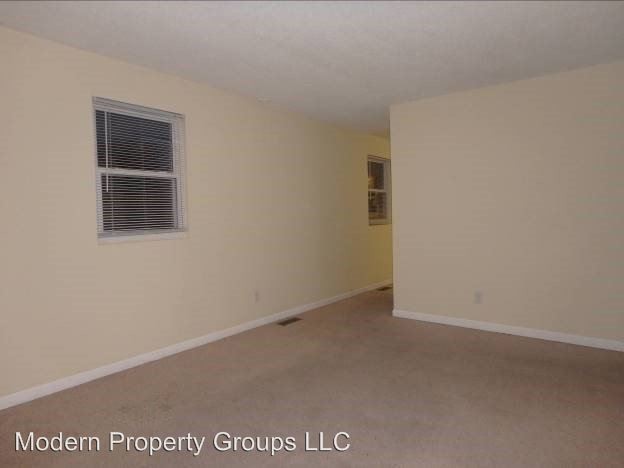 Building Photo - 7001 N Moberly Dr