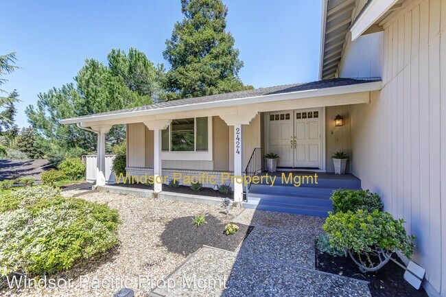 Building Photo - 4 br, 3 bath House - 2424 Ascension Drive