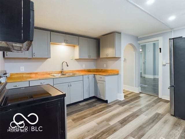 Foto del edificio - 352 W 28th St