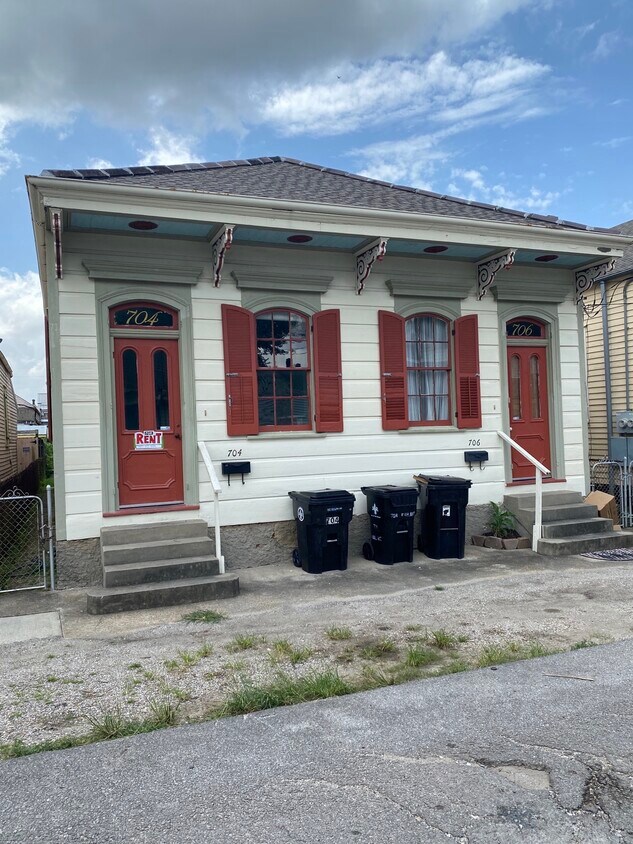 704 Pauline St Unit 704, New Orleans, LA 70117 Apartments in New