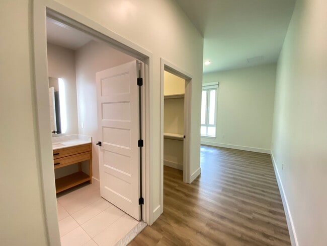 Interior Photo - One Park Apartments