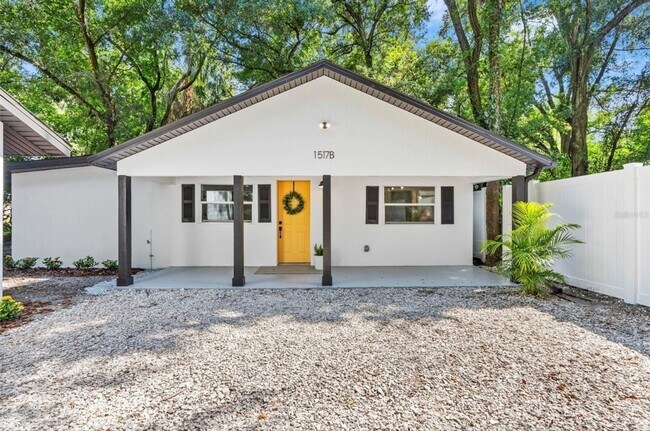 Foto del edificio - Modern 2-Bedroom Duplex w/ BRAND NEW Washer & Dryer – Quiet, Safe Area in Seminole Heights