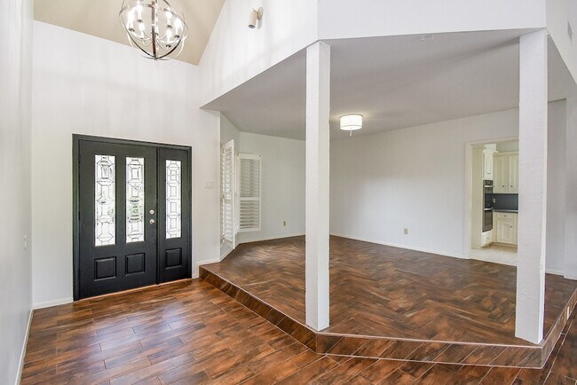Foto del edificio - 1231 Creekford Cir