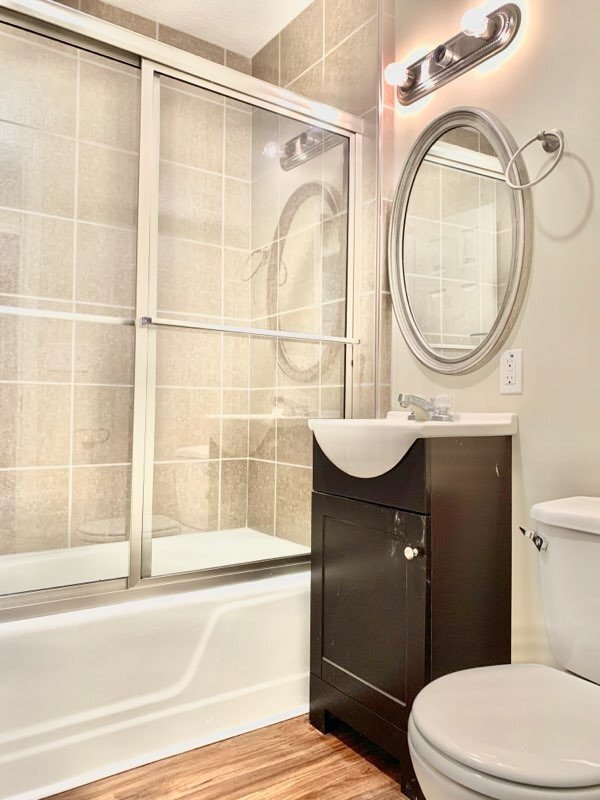 Foto del edificio - Charming 3-Bedroom Home with 2 Full Bathro...