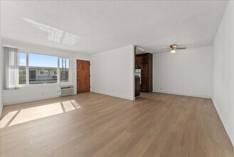 Building Photo - 1155 Thompson Ave
