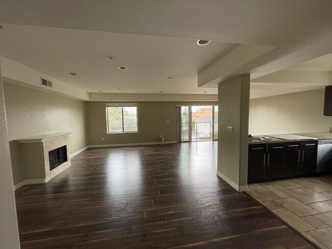 LIVING ROOM - 1537 S Holt Ave