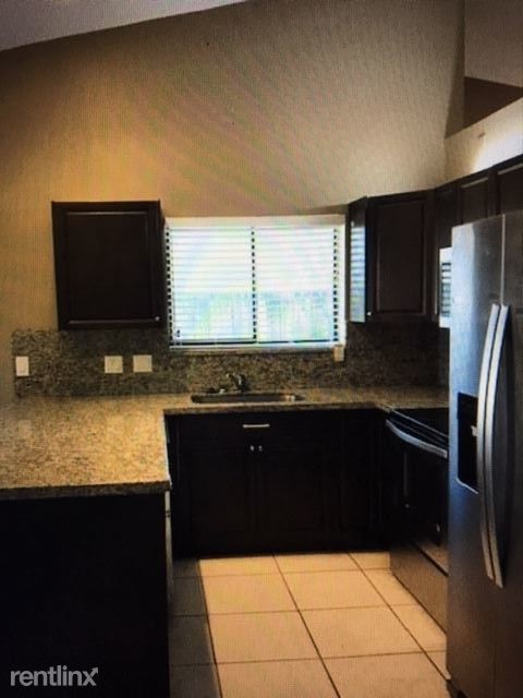 Foto del edificio - 3 br, 2 bath House - 1701 SW 86th Ter