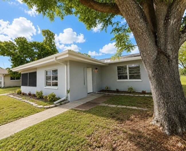 Building Photo - 329 Tudor Dr