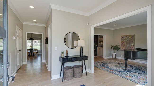 Building Photo - Modern Remodeled 4 Bedroom Rental Home in Brentwood