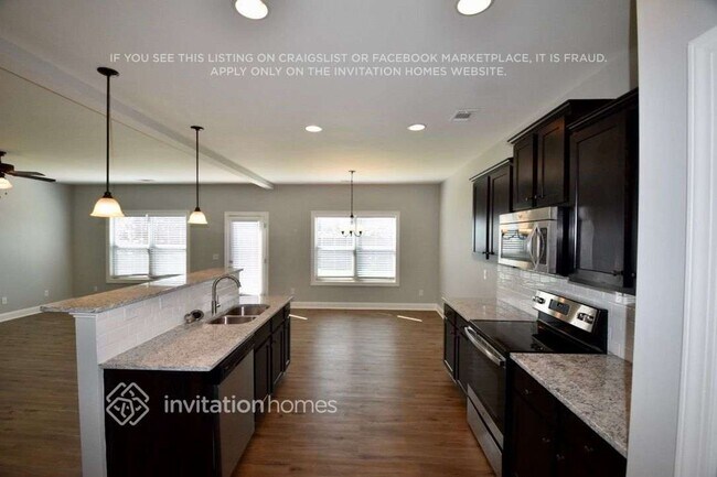 Building Photo - 307 Meadow Vista Ln