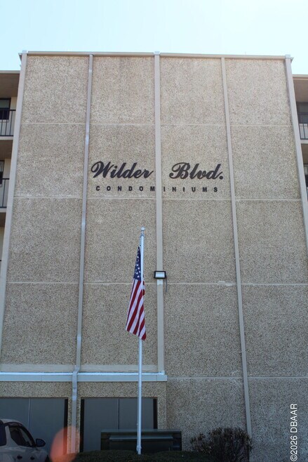 329 Wilder Blvd