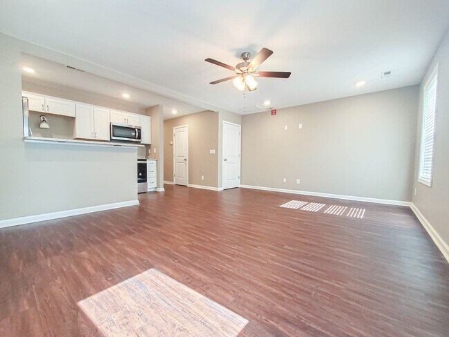 Foto del edificio - 135 Country Ln
