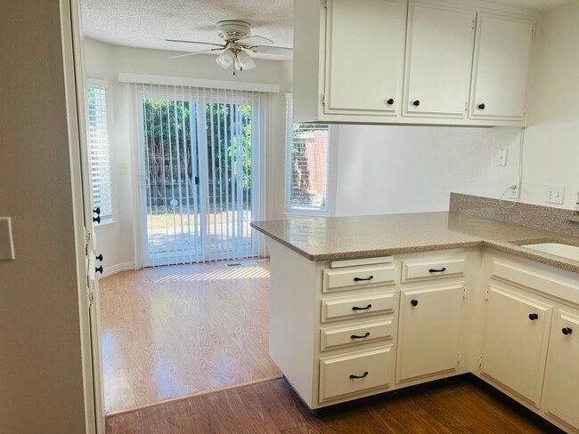 Building Photo - 5089 Brittany Dr