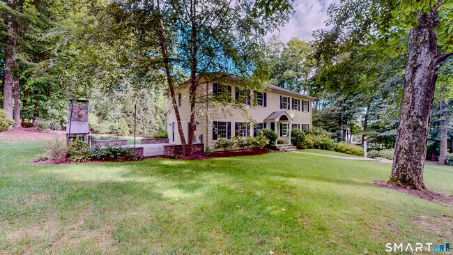 Foto del edificio - 463 White Oak Shade Rd