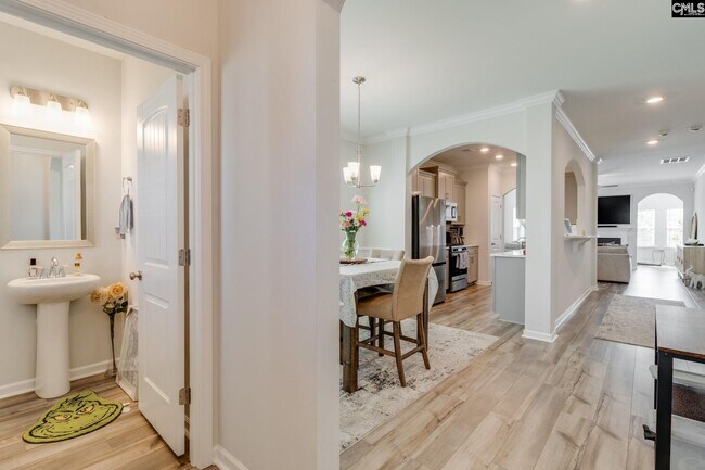 Foto del edificio - 1045 Ashcroft Cir