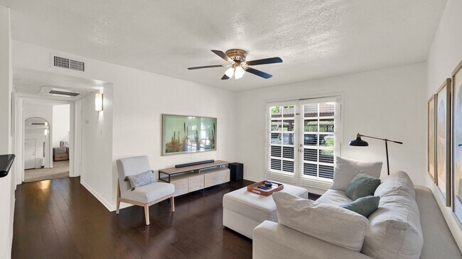 Foto del edificio - 5995 N 78th St