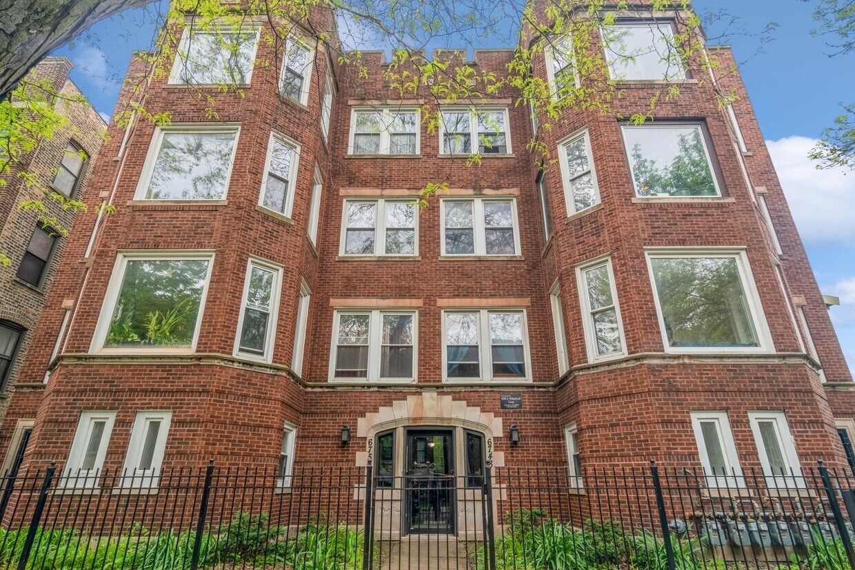 6750 S Ridgeland Ave Unit 2S, Chicago, IL 60649 Condo for Rent in