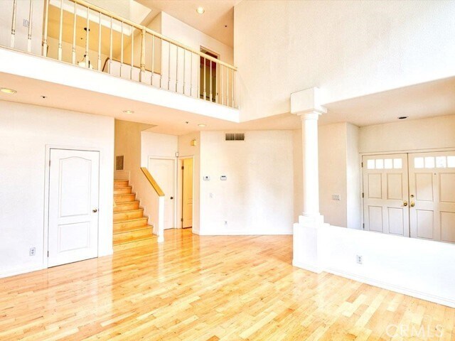 Foto del edificio - 968 C. Amable