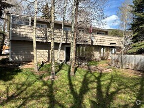 Building Photo - 15 Beaver Ct
