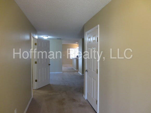 Building Photo - 8425 Edgewater Place Blvd