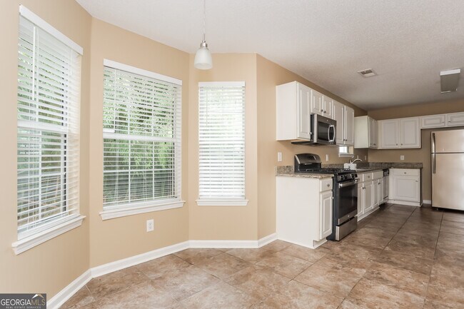 Building Photo - 4530 Talon Way