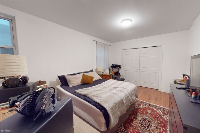 Building Photo - 2 br, 1 bath Duplex - 1629 GERMANTOWN AVE ...