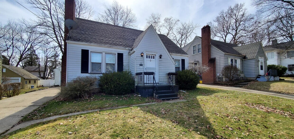 Primary Photo - 89 Shadyside Dr