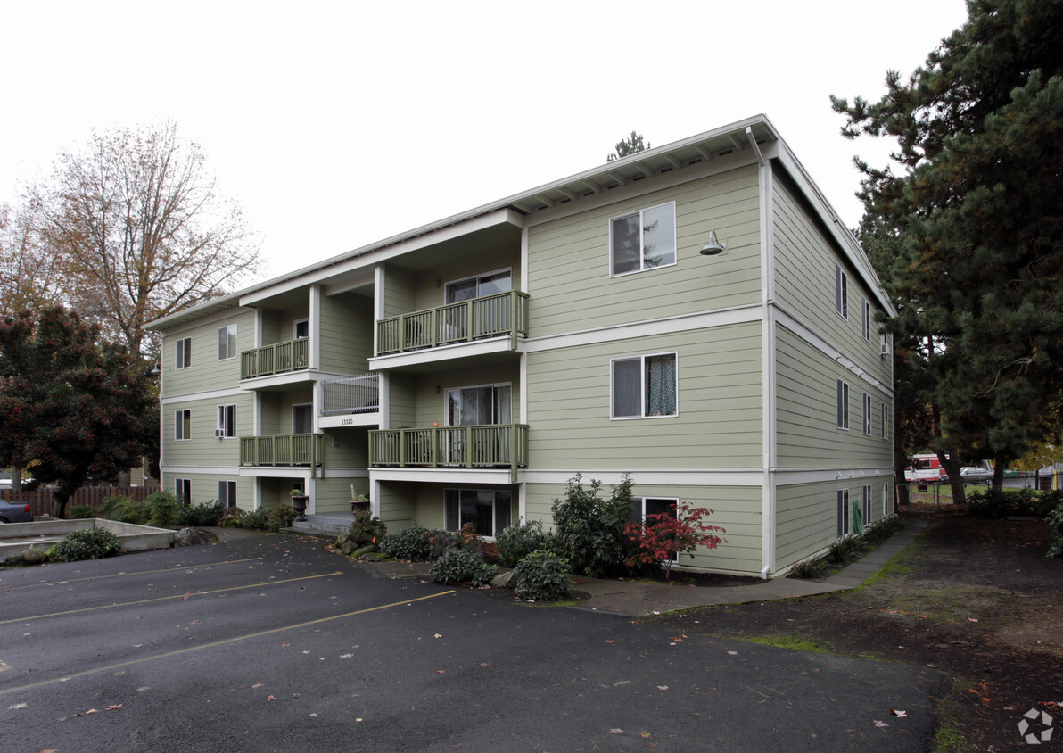 Building Photo - Parker Condominiums