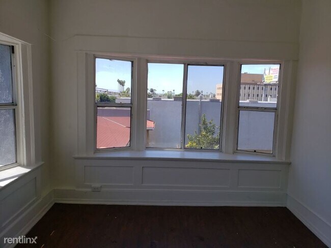 Foto del edificio - 1 br, 1 bath Apartment - 925 S Alvarado St