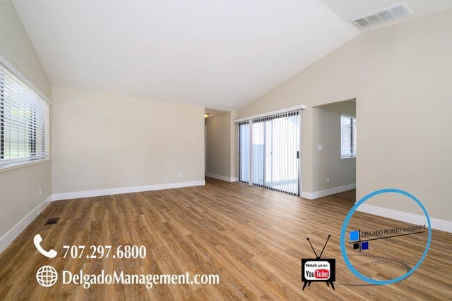 Foto del edificio - Newly remodeled Glen Cove 4BD single level home