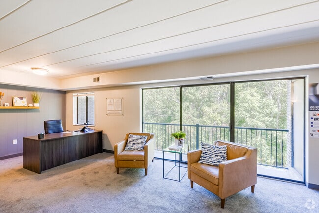 2BR,1BA-856SF - Lindenbrooke