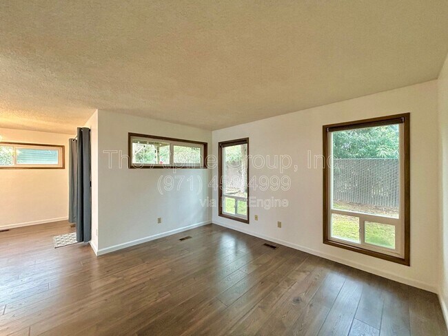 Foto del edificio - 5462 SW Murray Blvd