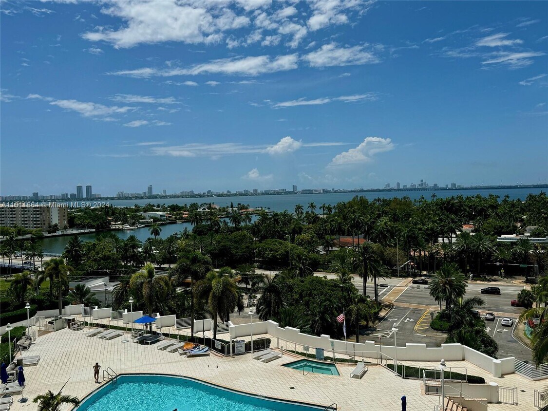 Primary Photo - 7900 Harbor Island Dr