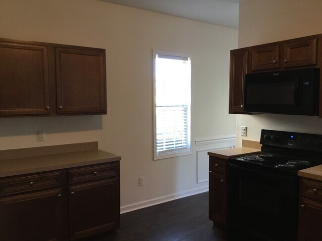 Building Photo - 2321 King Malcolm Ln