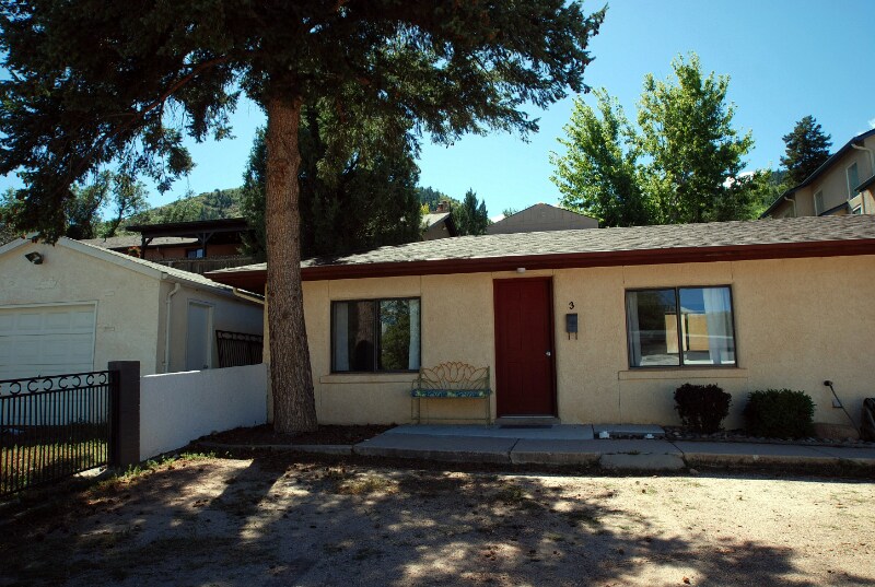 Primary Photo - 123 Pawnee Ave