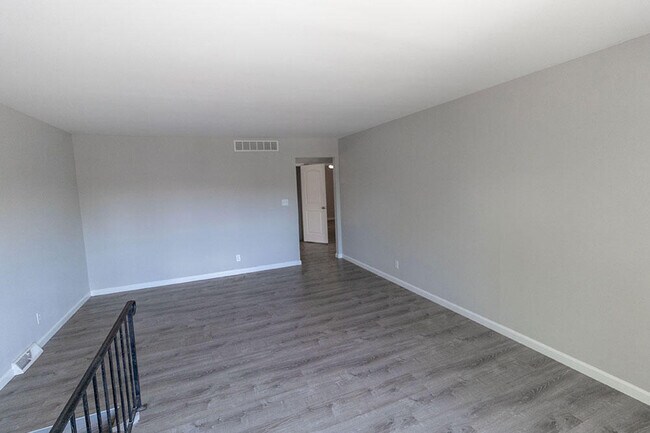 Foto del edificio - 4323 Santa Barbara