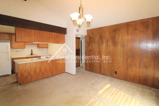 Building Photo - 2 br, 1 bath House - 4849 Holyoke Wy
