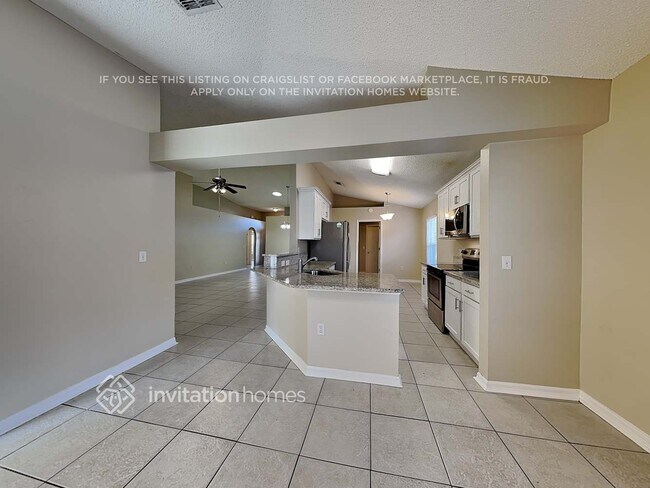 Foto del edificio - 125 Carmel Bay Dr