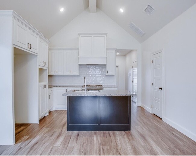 Foto del edificio - Great 4 bed 2.5 bath in COOPER ISD