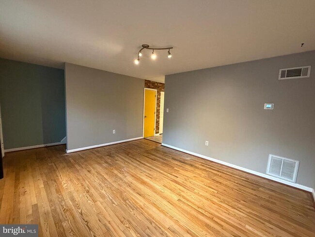 Foto del edificio - 204 Brunswick Rd