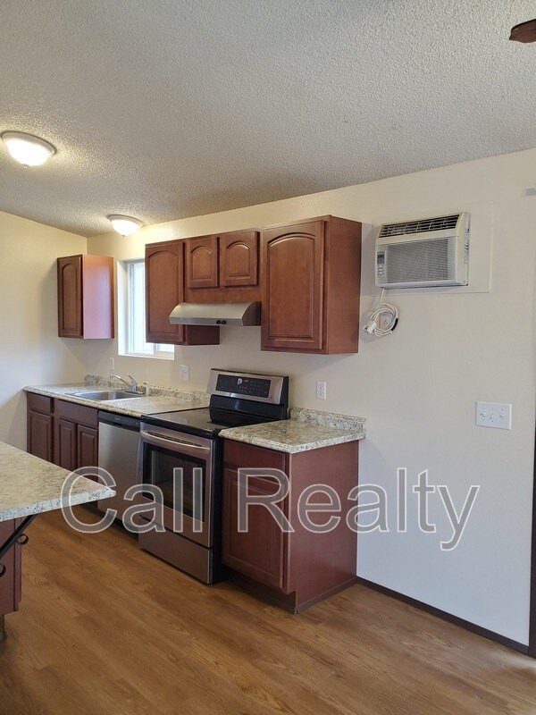 Foto del edificio - 14727 E 4th Ave