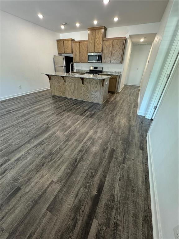 Foto del edificio - 637 Hidden Springs Dr