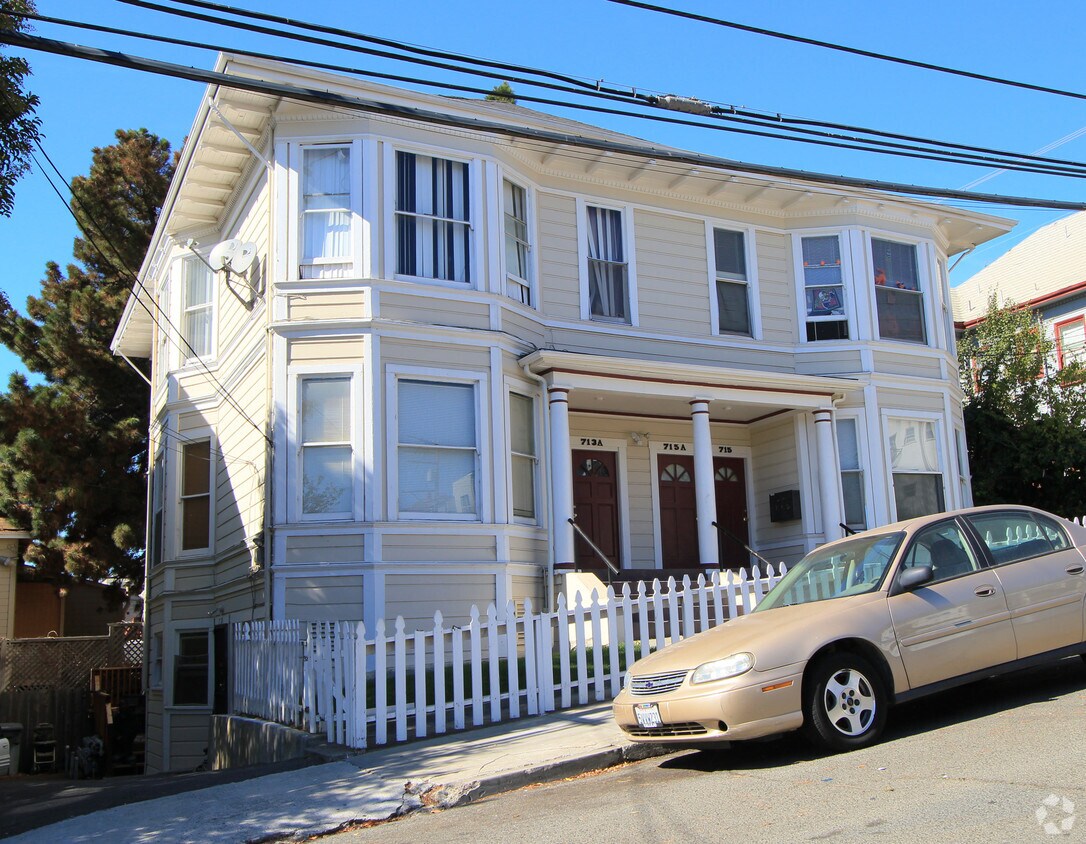 Primary Photo - 713-715 Sutter St