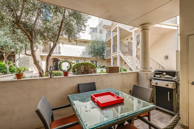 First Floor Patio - 851 N San Vicente Blvd