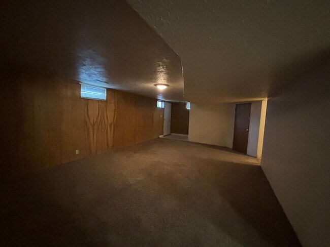 Foto del edificio - 1706 Bench Rd