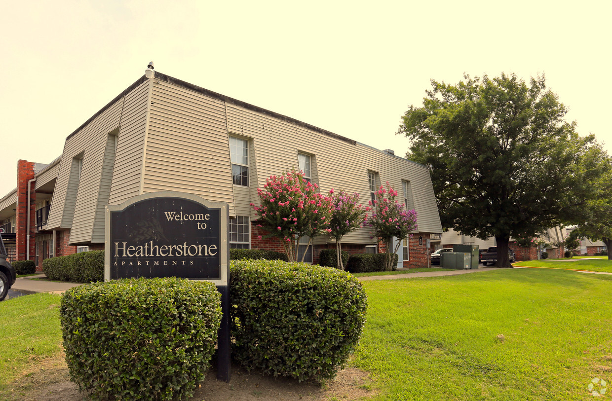 Primary Photo - Heatherstone Apartments