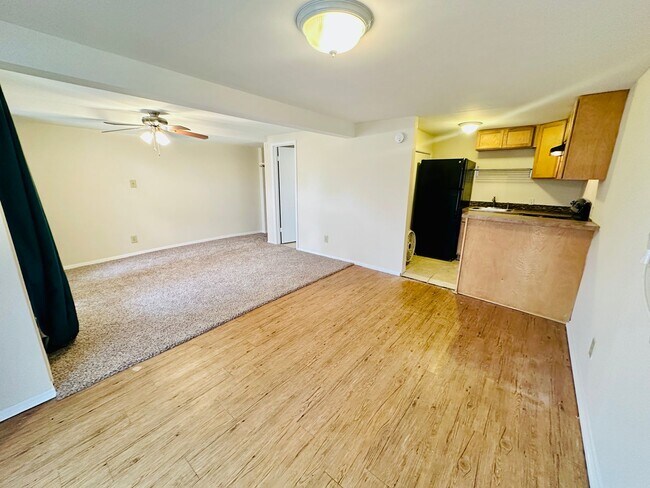 Building Photo - Studio in SW Austin