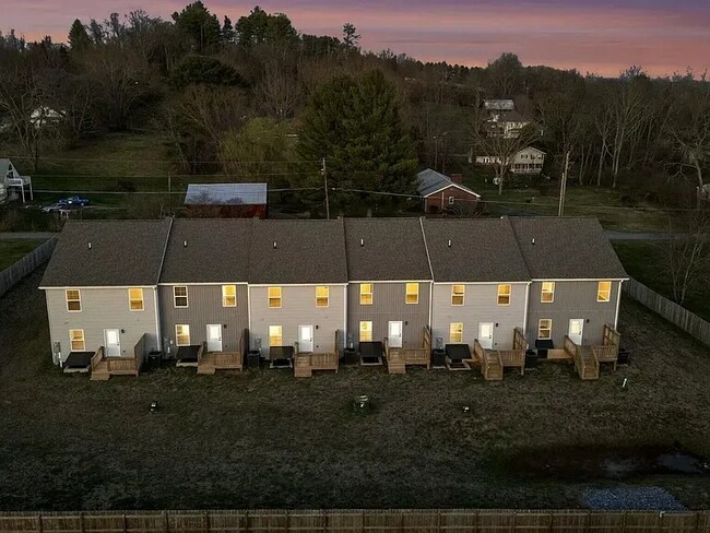 Foto del edificio - 12150 Arbor St